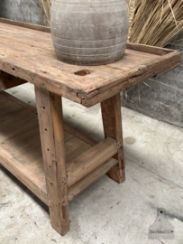 Stoer, doorleefd unieke werkbank uit oud Frans atelier 147938 lengte 206 cm