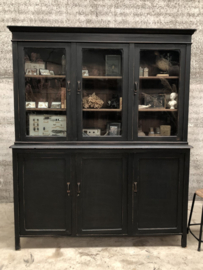 Antieke vitrinekast in twee delen (145659) verkocht