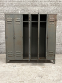 Oude 6-deurs locker (145418) verkocht