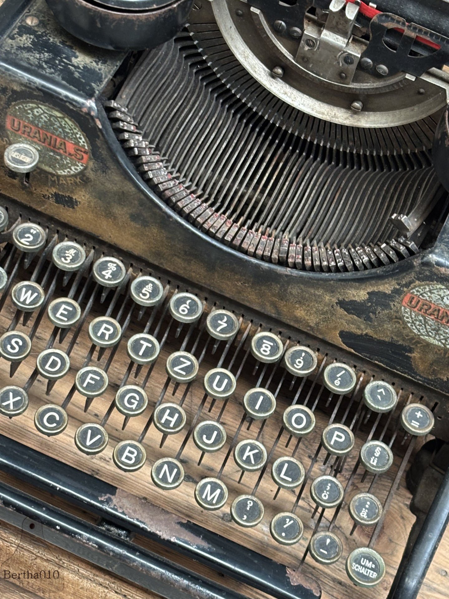 Urania S typemachine ca 1920 (147581)