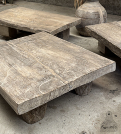 Antieke kleine Naga tafel 147436 Naga table bleach Nagatafel