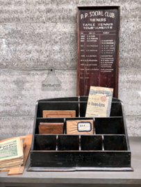 Antieke houten postsorteerbak 147683b
