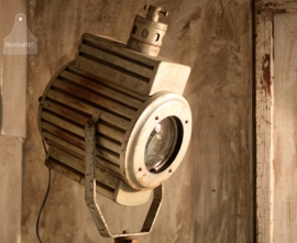 Industriële lamp op statief  (130874)..verkocht