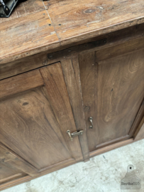 Antiek Engels dressoir met mooie ronde hoeken 147418 verkocht