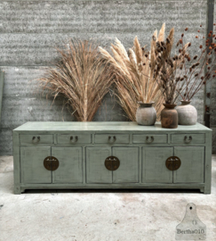 Lang oud Chinees dressoir 148069 lengte 264 cm