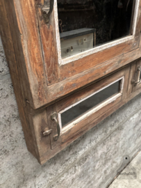 Antieke unieke houten hangvitrine uit de jaren 20 30 147729 verkocht