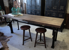 Industriële machinetafel/dressoir (133093) verkocht