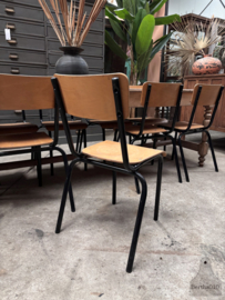Oude schoolstoelen 20 stuks (147309)