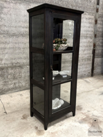 Elegante houten vitrinekast uit de jaren 20–30 147670