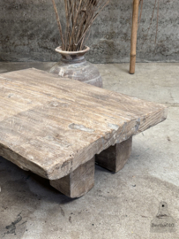 Antieke kleine Naga tafel 147436 Naga table bleach Nagatafel