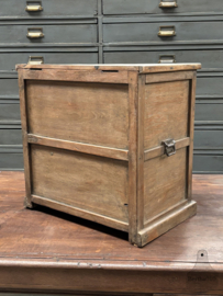 Antiek industrieel ladekastje jaren 20 147719 verkocht