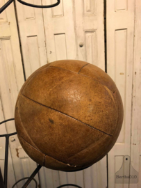 Oude lederen gymbal (140903) verkocht