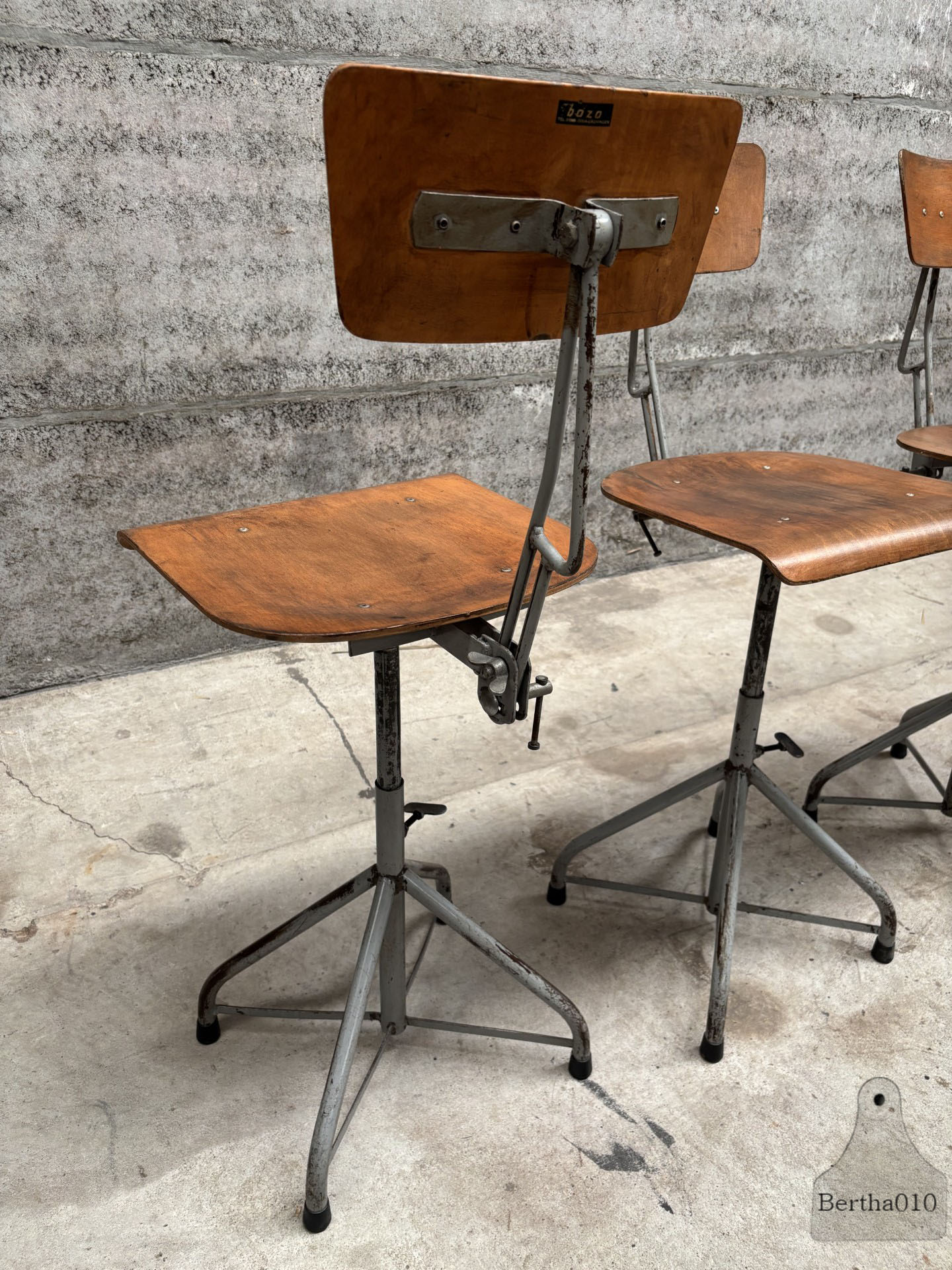Set van 3 vintage Bozo bureaustoelen deel 1 147562