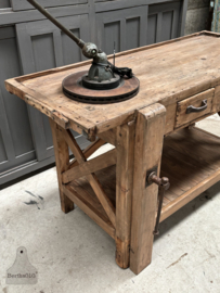 Korte werkbank met verborgen lade (147077) lengte 138 cm verkocht