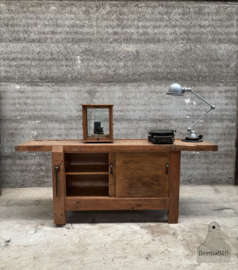 Authentieke Franse werkbank tijdloos uniek 147804 lengte 228 cm verkocht