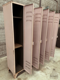 Industriële roze locker 5 deurs 147731