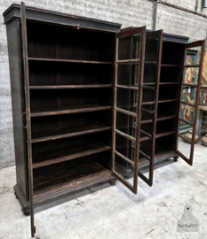 2 antieke hoge kasten (146609) verkocht
