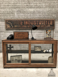 Vitrinekast toonbank (145018) verkocht