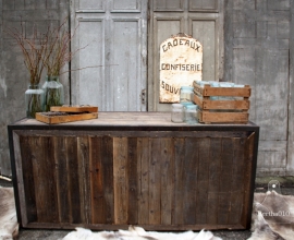 Industriële toonbank/dressoir (131787) verkocht
