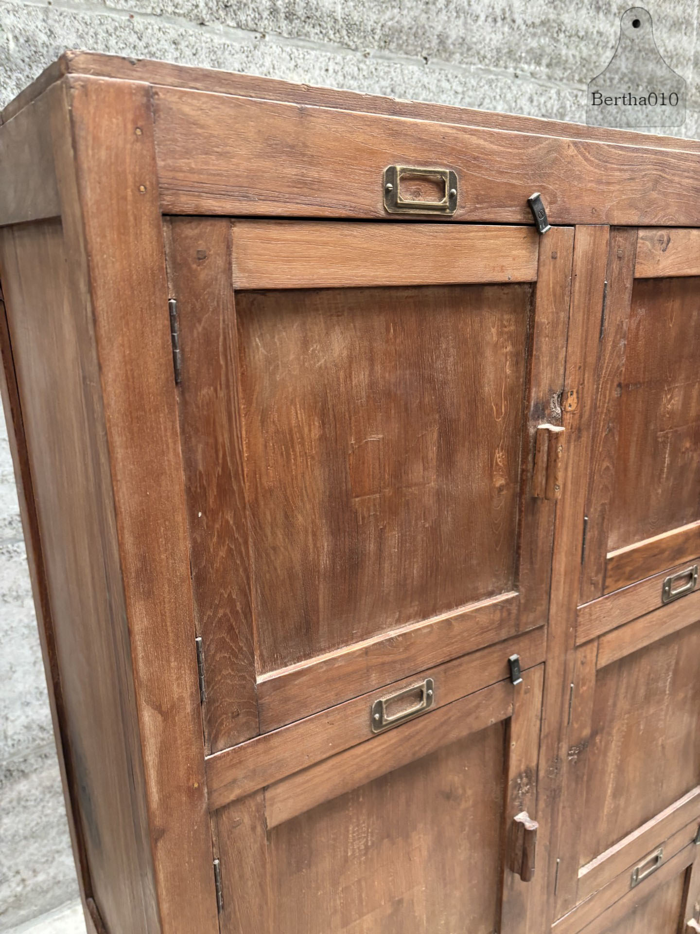 Jaren 30 houten archiefkast tijdloos karakter en perfecte staat 147410