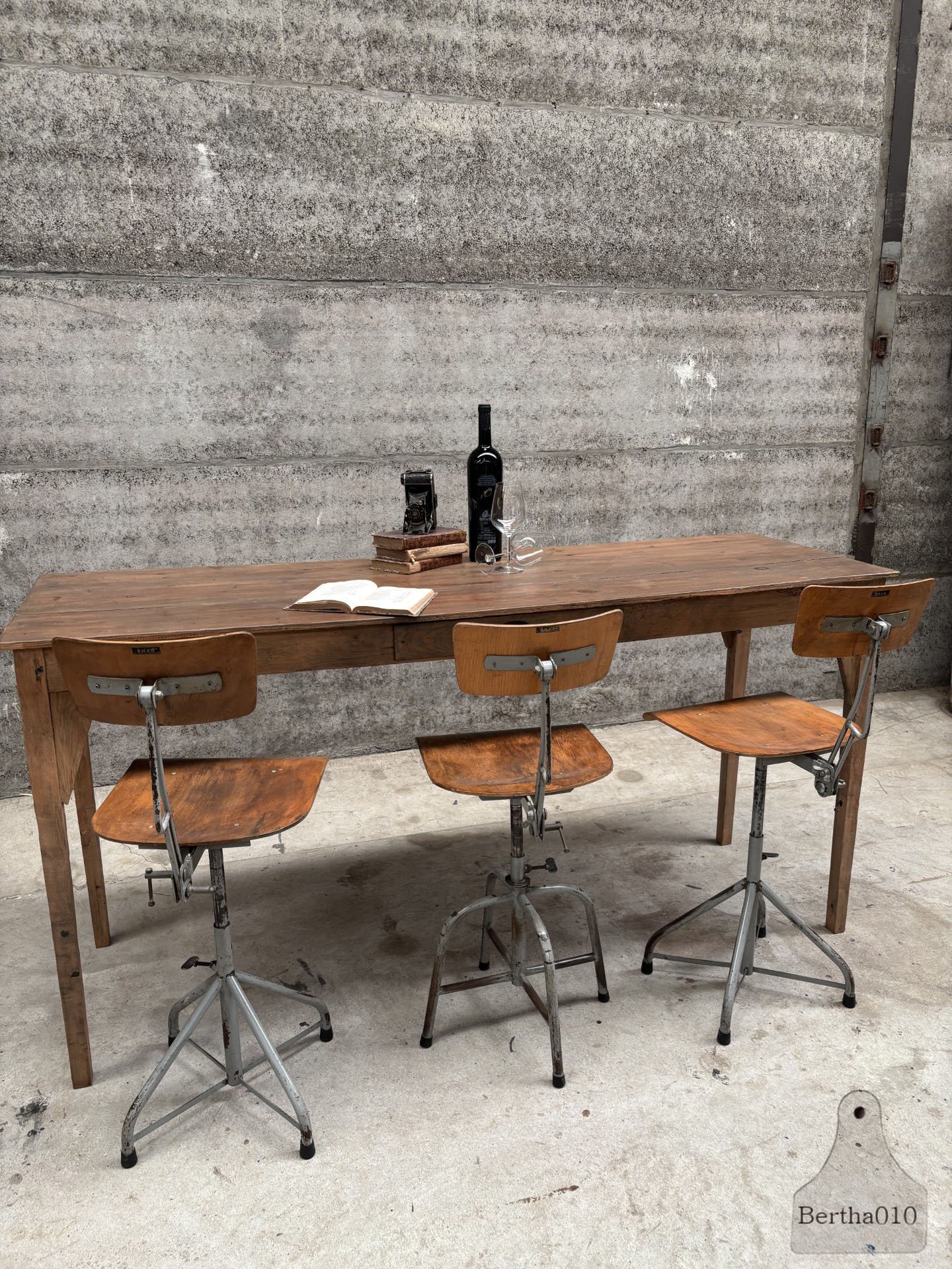 Hoge antieke boeren tafel 147611