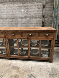 Antiek Engels winkel dressoir lengte 366 cm verkocht