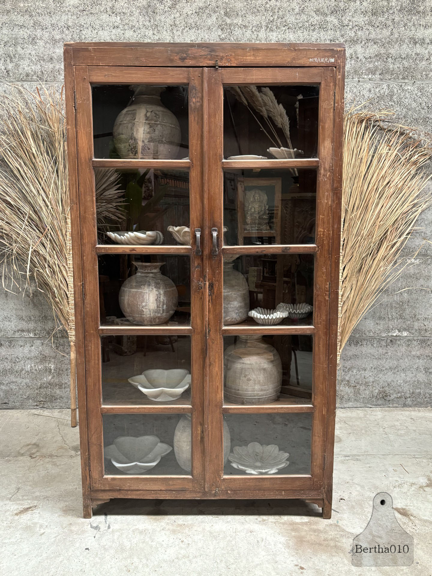 Hoge antieke vitrinekast functionalisme uit de jaren 20 30 147442