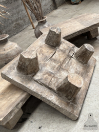 Antieke kleine Naga tafel 147436 Naga table bleach Nagatafel