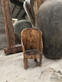 Antieke Naga stoel uit Nagaland Naga chair 147850a