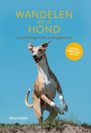Wandelgids Wandelen met je Hond | ANWB | ISBN 9789018053215