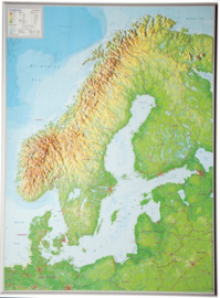 Wandkaart Scandinavië met 3D reliëf | Geo Relief | 1:2,9 miljoen | ISBN 4280000664716