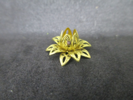 Bead cap flower goud kleurig16 x 0,8 mm.