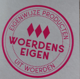 Metalen hond gemaakt van oude handboor, golfsticks  en hoefijzers