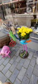 Vogel als plantenbak - upcycling - metal art