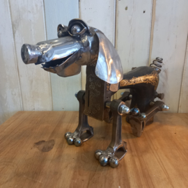 Metalen hond - oude naaimachine - upcycling
