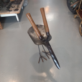 Vogel-voederbak- Oude Heggenschaar