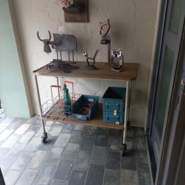 Trolley of BBQ hulp .