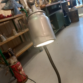Industriële verfspuit als lamp
