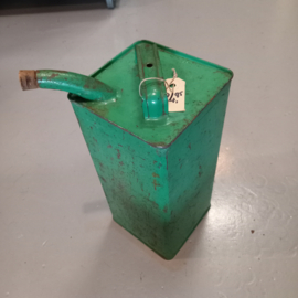 Diverse vintage peterolie bussen