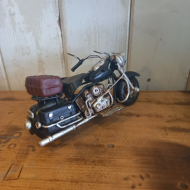 Blikken oldtimer motor in HD LOOK-A-LIKE