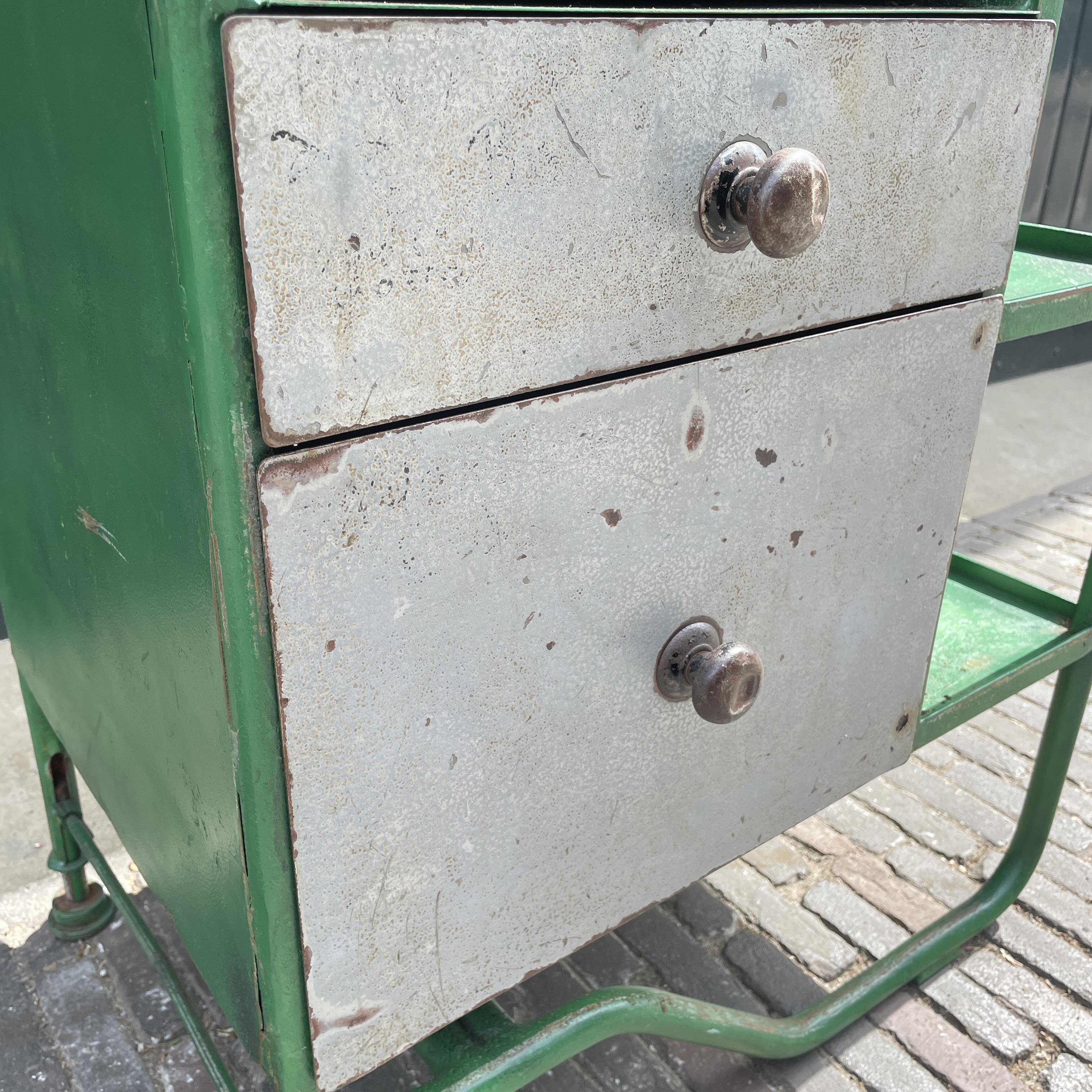 Industriële werkbank - buitenkeuken