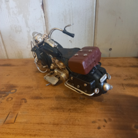 Blikken oldtimer motor in HD LOOK-A-LIKE