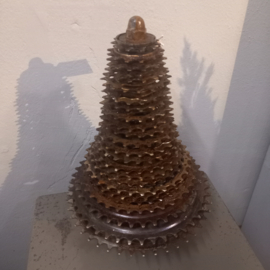 Kerstboom van oude fietstandwielen