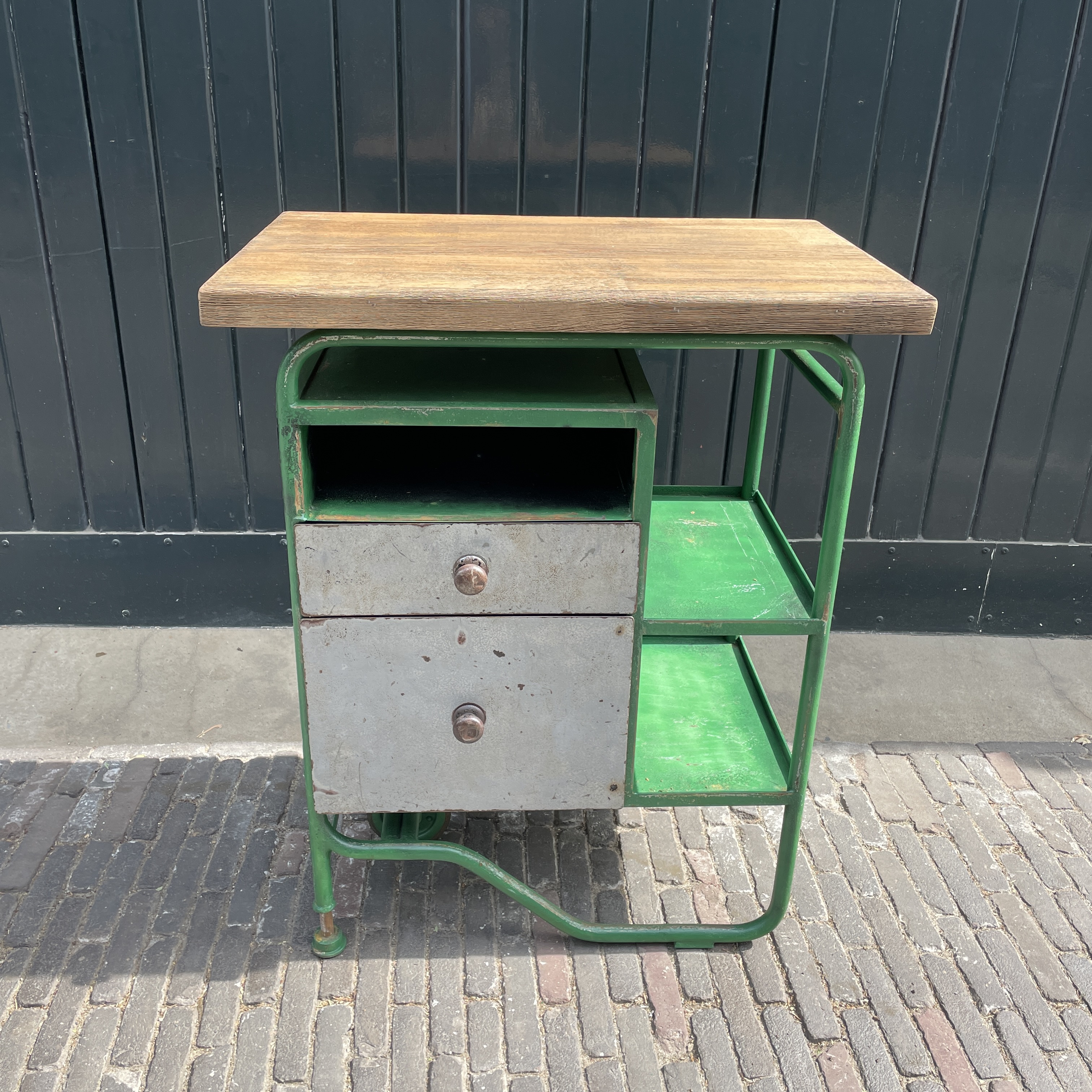 Industriële werkbank - buitenkeuken