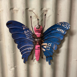 Vlinder van gerecycled blik . Blauw