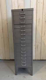 Vintage ijzeren ladekast - 15 lade’s