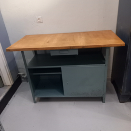 Industriële werkbank - vintage buitenkeuken
