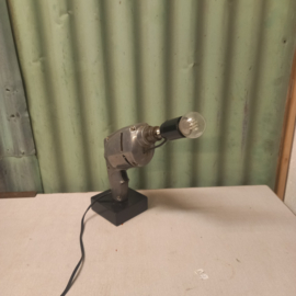 Lamp van oude boormachine