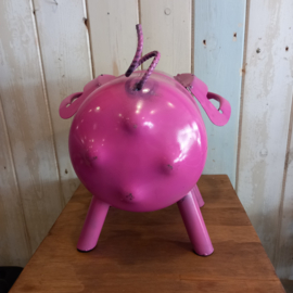 Metalen roze varkentje