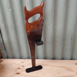 Decoratieve handzaag met krul. NR-1